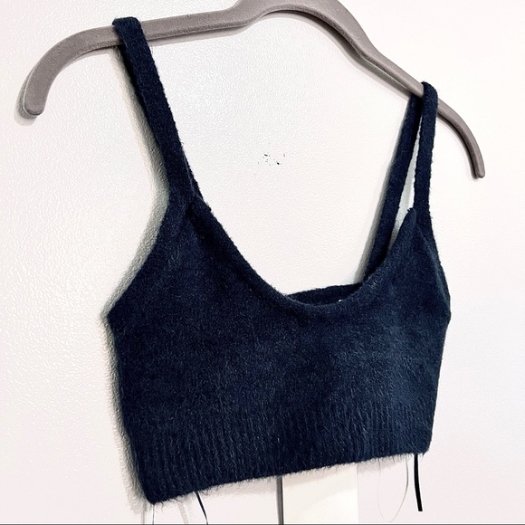 NWT Zara Fuzzy Navy Blue Soft Texture Cropped Top π - Picture 6 of 9